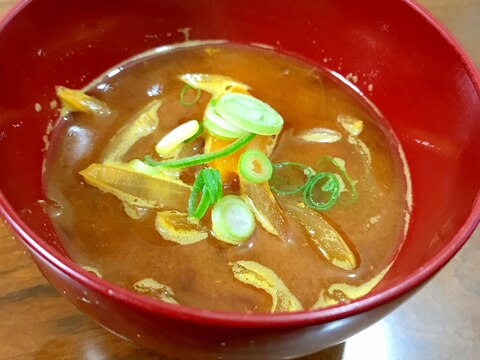 かぼちゃと玉ねぎとネギの味噌汁